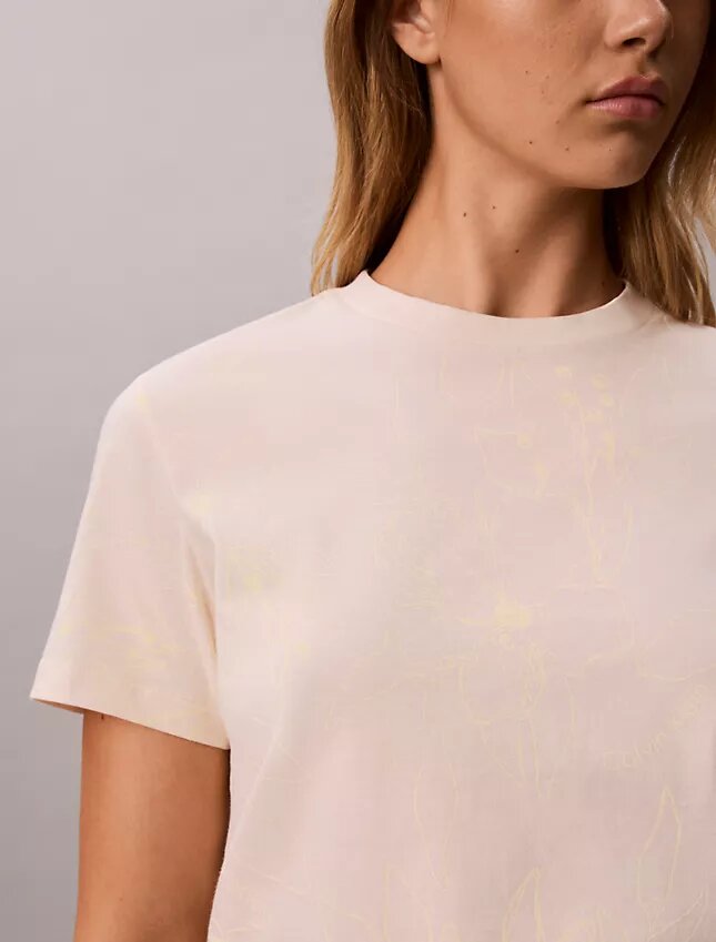 Κλασικό T-shirt με floral print Κλασικό T-shirt με floral print