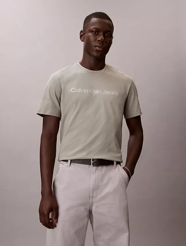Κλασικό T-shirt με γραφικό λογότυπο σε foil Κλασικό T-shirt με γραφικό λογότυπο σε foil