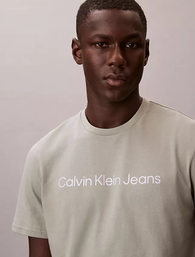 Κλασικό T-shirt με γραφικό λογότυπο σε foil Κλασικό T-shirt με γραφικό λογότυπο σε foil