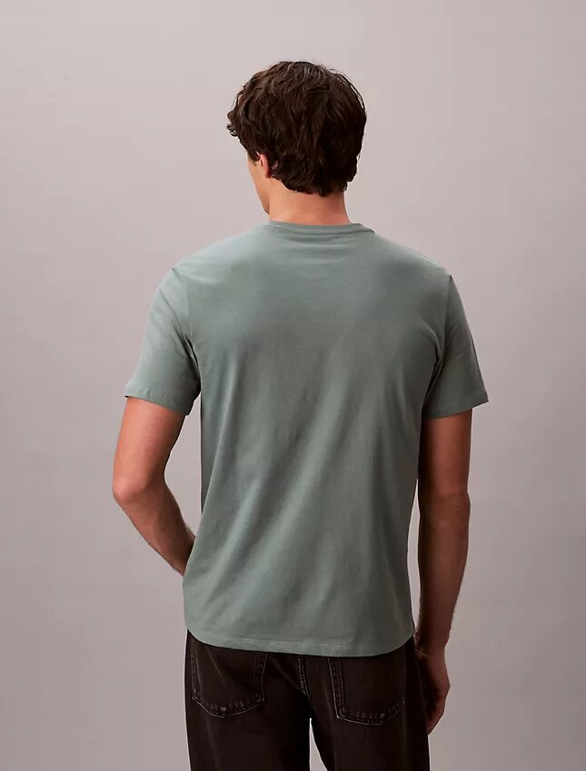 Κλασικό T-shirt με γραφικό λογότυπο σε σκιώδη απόδοση Κλασικό T-shirt με γραφικό λογότυπο σε σκιώδη απόδοση