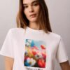 Κλασικό T-shirt με γραφικό λουλουδιών
