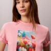 Κλασικό T-shirt με γραφικό λουλουδιών