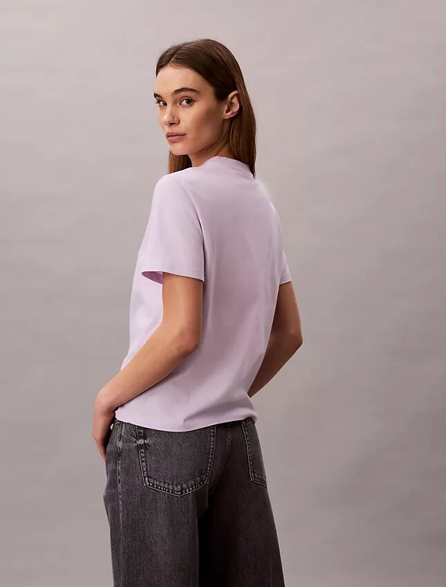 Κλασικό T-shirt με γραφικό Script Monologo Κλασικό T-shirt με γραφικό Script Monologo