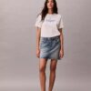 Κλασικό T-shirt με γραφικό Script Monologo Κλασικό T-shirt με γραφικό Script Monologo