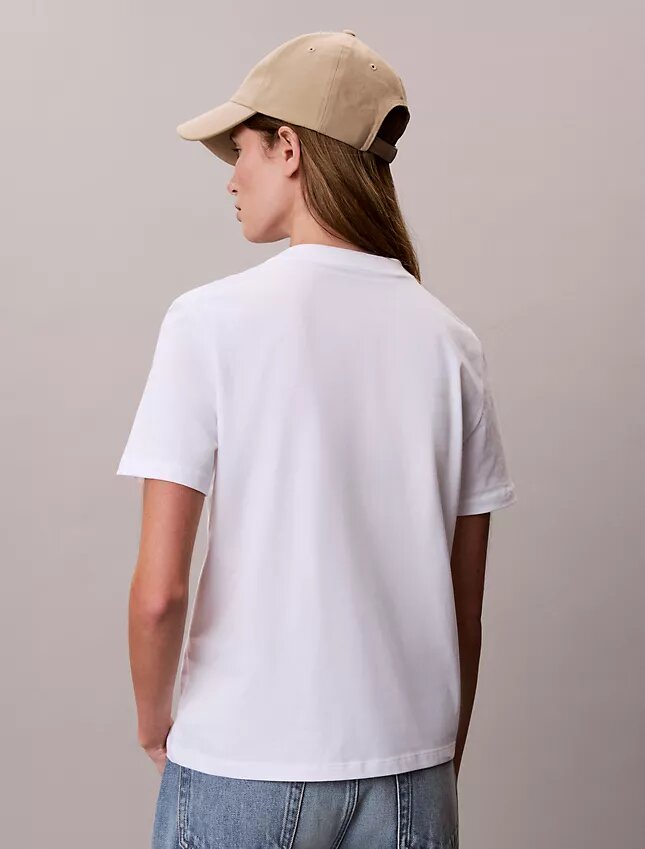 Κλασικό T-shirt με γραφικό Script Monologo Κλασικό T-shirt με γραφικό Script Monologo