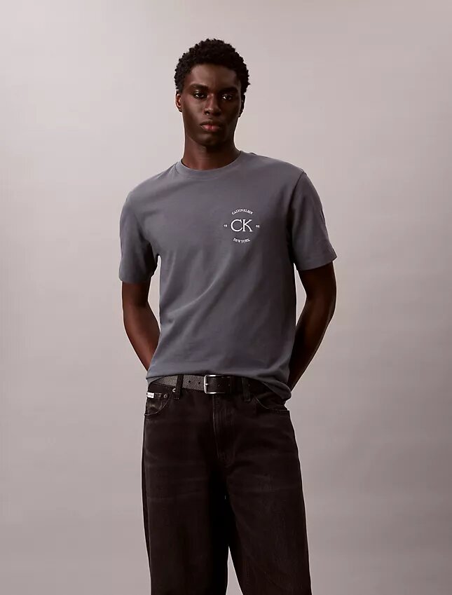 Κλασικό T-shirt με κυκλικό λογότυπο Κλασικό T-shirt με κυκλικό λογότυπο
