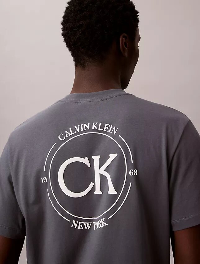 Κλασικό T-shirt με κυκλικό λογότυπο Κλασικό T-shirt με κυκλικό λογότυπο