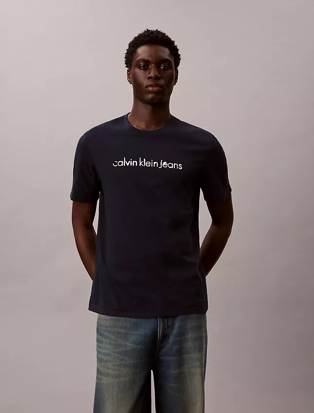 Κλασικό T-shirt με λογότυπο σε μικρά γράμματα Κλασικό T-shirt με λογότυπο σε μικρά γράμματα