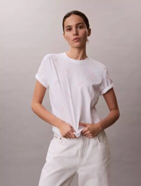 Κλασικό T-shirt με λογότυπο σε όλη την επιφάνεια