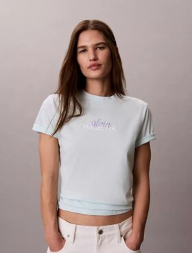 Κλασικό T-shirt με πολυεπίπεδο λογότυπο