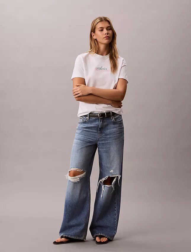 Κλασικό T-shirt με πολυεπίπεδο λογότυπο Κλασικό T-shirt με πολυεπίπεδο λογότυπο