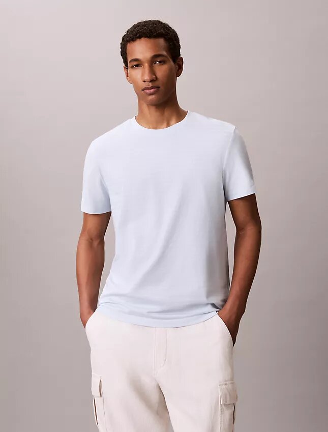 Κλασικό T-shirt με ρίγες Κλασικό T-shirt με ρίγες