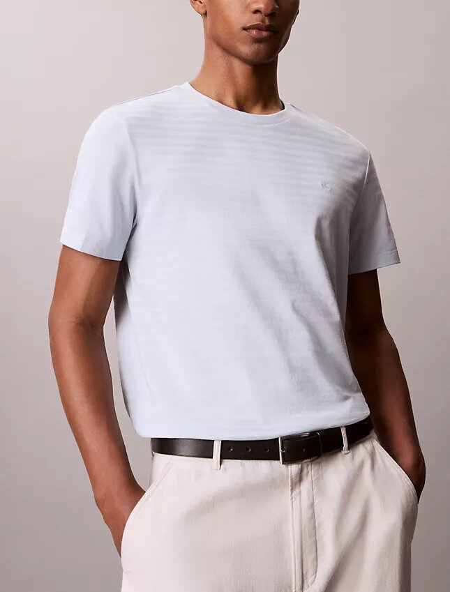 Κλασικό T-shirt με ρίγες Κλασικό T-shirt με ρίγες