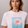 Κλασικό T-shirt με σχέδιο μαργαρίτα Κλασικό T-shirt με σχέδιο μαργαρίτα