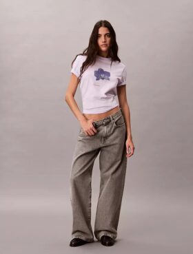 Κλασικό T-shirt με θολό floral σχέδιο