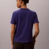 Κλασικό T-shirt με θολό floral σχέδιο