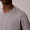 Κλασικό T-shirt με V λαιμόκοψη Liquid Touch Κλασικό T-shirt με V λαιμόκοψη Liquid Touch