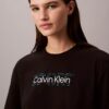 Κοντό, φαρδύ T-shirt για τις μετακινήσεις Κοντό, φαρδύ T-shirt για τις μετακινήσεις