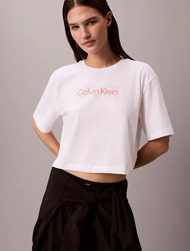 Κοντό, φαρδύ T-shirt για τις μετακινήσεις Κοντό, φαρδύ T-shirt για τις μετακινήσεις