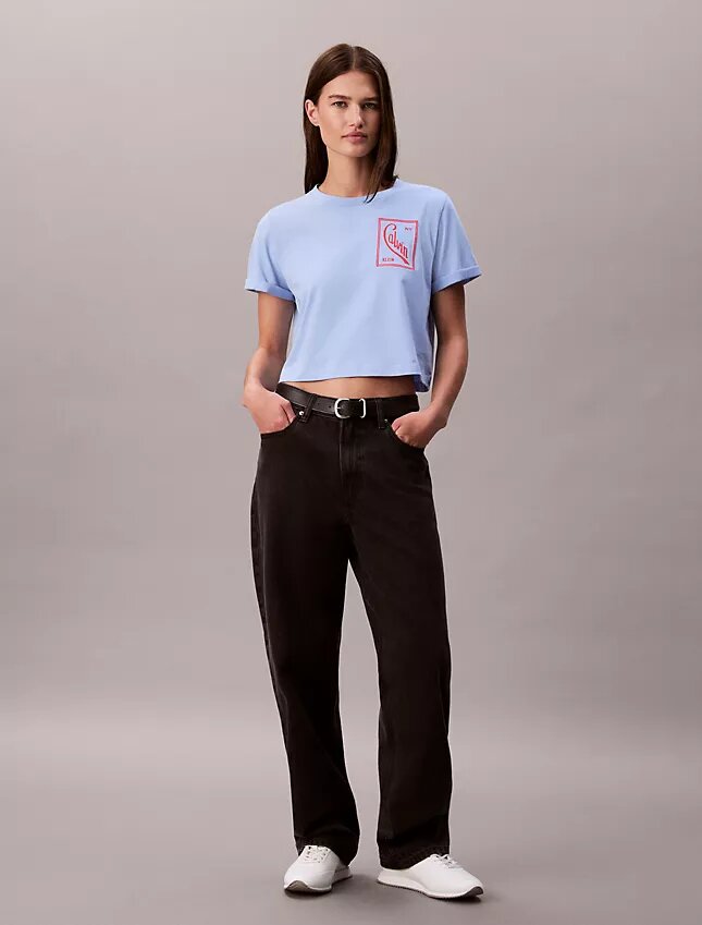 Κοντό, φαρδύ T-shirt με λογότυπο Κοντό, φαρδύ T-shirt με λογότυπο
