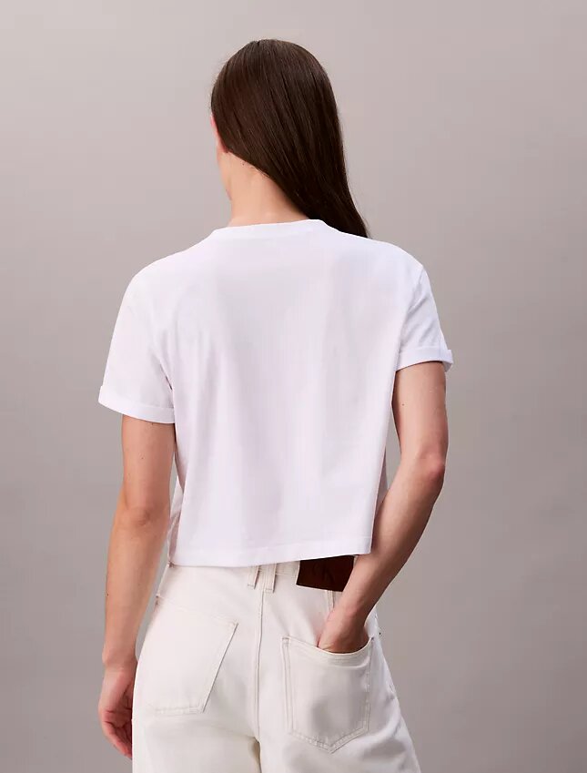 Κοντό, φαρδύ T-shirt με λογότυπο Κοντό, φαρδύ T-shirt με λογότυπο