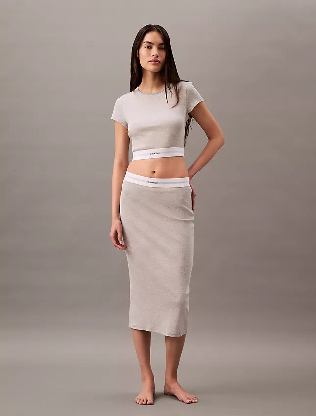 Κοντό μπλουζάκι από Cotton Stretch ύφασμα Κοντό μπλουζάκι από Cotton Stretch ύφασμα