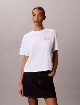 Κοντό μπλουζάκι με γραφικό Calvin Klein σε καλλιγραφικά γράμματα