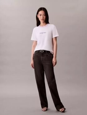 Κοντομάνικο T-shirt με κεντημένο λογότυπο