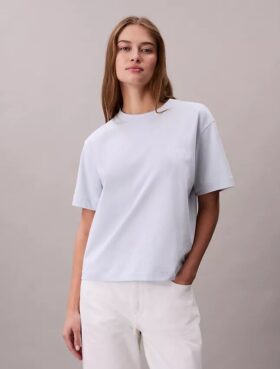 Κουμπωτό T-shirt με κεντημένο λογότυπο