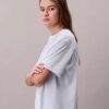 Κουμπωτό T-shirt με κεντημένο λογότυπο Κουμπωτό T-shirt με κεντημένο λογότυπο