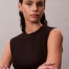Λείο μίνι φόρεμα χωρίς μανίκια Λείο μίνι φόρεμα χωρίς μανίκια