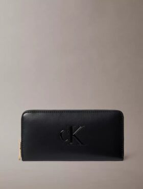 Μακρύ πορτοφόλι με φερμουάρ και έντονο Monogram