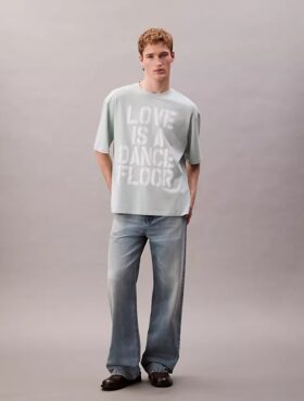 Marc Hundley Pride Love is a Dance Floor Χαλαρό T-Shirt