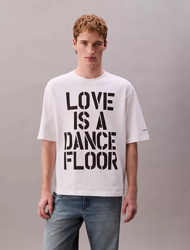 Marc Hundley Pride Love is a Dance Floor Χαλαρό T-Shirt Marc Hundley Pride Love is a Dance Floor Χαλαρό T-Shirt