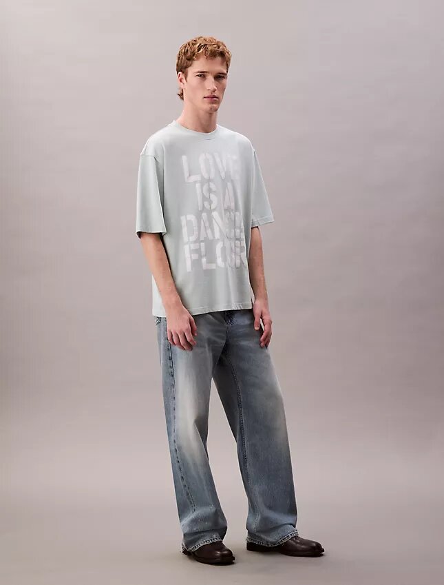 Marc Hundley Pride Love is a Dance Floor Χαλαρό T-Shirt Marc Hundley Pride Love is a Dance Floor Χαλαρό T-Shirt