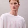 Marc Hundley Pride Lovers σε χαλαρό T-shirt