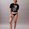 Marc Hundley Pride Viva Love Κοντό, άνετο T-shirt Marc Hundley Pride Viva Love Κοντό, άνετο T-shirt