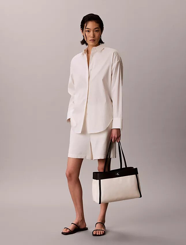 Μεσαία τσάντα tote από καμβά με Monogram Μεσαία τσάντα tote από καμβά με Monogram