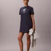 Μίνι φόρεμα T-shirt με floral σχέδιο Μίνι φόρεμα T-shirt με floral σχέδιο