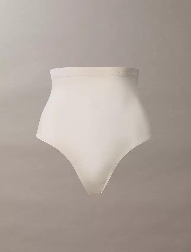 Μινιμαλιστικό Thong με πλέγμα και ψηλή μέση Μινιμαλιστικό Thong με πλέγμα και ψηλή μέση