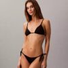 Μονόχρωμο Bikini με δέσιμο στα πλάγια Κάτω μέρη Μονόχρωμο Bikini με δέσιμο στα πλάγια Κάτω μέρη
