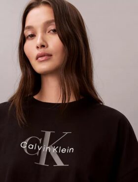 Monologo Κοντό T-shirt με τετράγωνο σιλουέτα