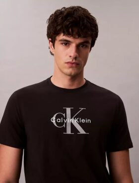 Monologo Tee
