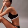 Μοντέρνο στρινγκ Bikini με δαντέλα Μοντέρνο στρινγκ Bikini με δαντέλα