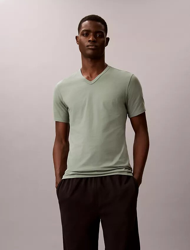 Μπλούζα με V λαιμόκοψη από Cotton Stretch μείγμα βαμβακιού, σε συσκευασία 3 τεμαχίων Μπλούζα με V λαιμόκοψη από Cotton Stretch μείγμα βαμβακιού, σε συσκευασία 3 τεμαχίων
