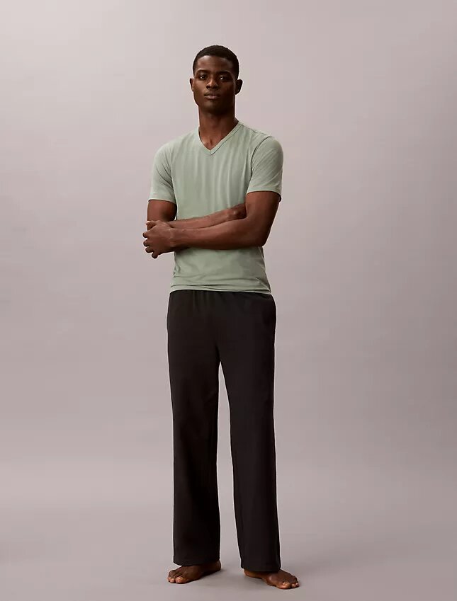 Μπλούζα με V λαιμόκοψη από Cotton Stretch μείγμα βαμβακιού, σε συσκευασία 3 τεμαχίων Μπλούζα με V λαιμόκοψη από Cotton Stretch μείγμα βαμβακιού, σε συσκευασία 3 τεμαχίων