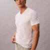 Μπλούζα με V λαιμόκοψη από Cotton Stretch μείγμα βαμβακιού, σε συσκευασία 3 τεμαχίων Μπλούζα με V λαιμόκοψη από Cotton Stretch μείγμα βαμβακιού, σε συσκευασία 3 τεμαχίων
