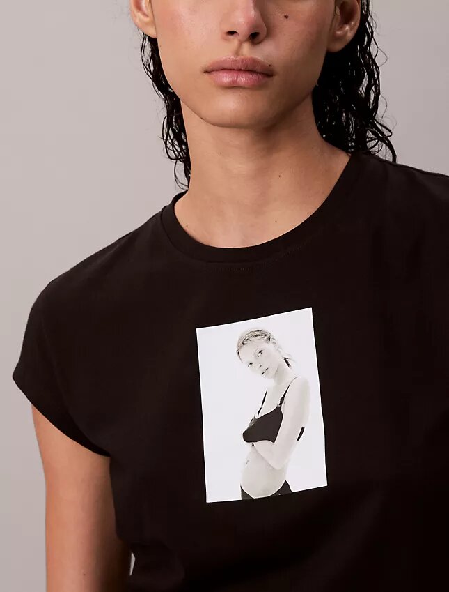 Μπλουζάκι με γραφικό Kate Moss Μπλουζάκι με γραφικό Kate Moss