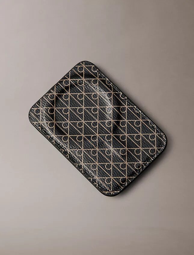 Μπρελόκ και θήκη καρτών με μοτίβο Monogram σε όλη την επιφάνεια Μπρελόκ και θήκη καρτών με μοτίβο Monogram σε όλη την επιφάνεια
