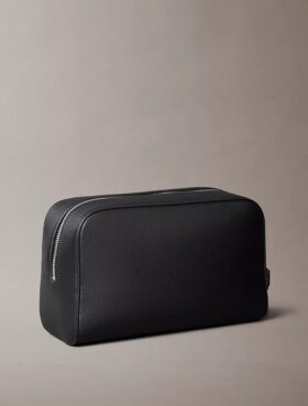 Νεσεσέρ με υφή Pebble Νεσεσέρ με υφή Pebble